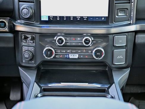 New 2026 Ford F250 Lariat w/ Black Appearance Package AWD/4WD image 25