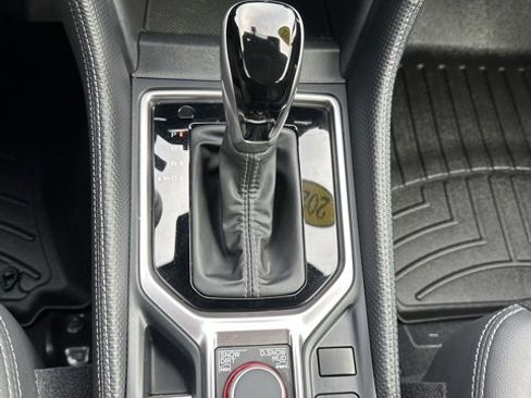 Used 2022 Subaru Forester Touring image 15