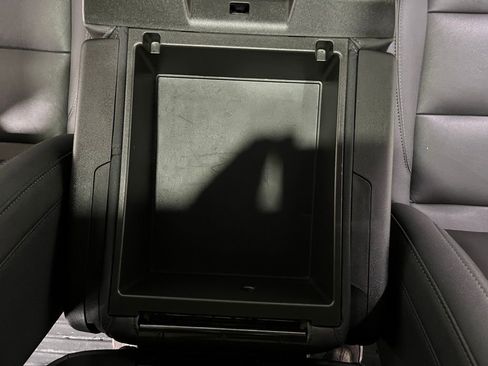 Used 2024 Chevrolet Silverado 2500 LT w/ Convenience Package image 22