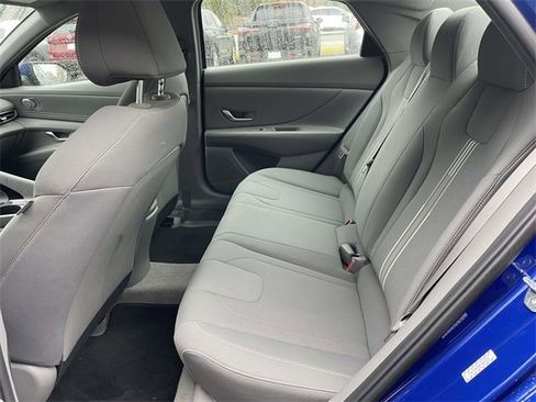 Certified 2023 Hyundai Elantra SEL w/ Convenience Package image 14