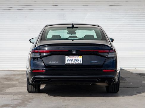 Used 2024 Honda Accord Sport image 7