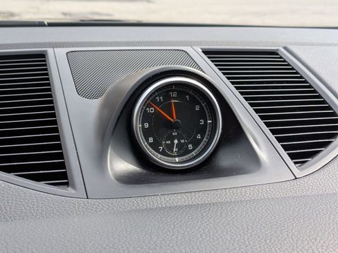 Used 2018 Porsche Macan S image 22