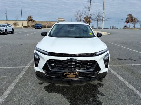 Certified 2025 Chevrolet Trax ACTIV w/ Driver Confidence Package image 2