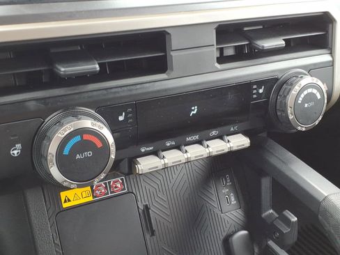 Certified 2025 Toyota Tacoma SR5 image 18