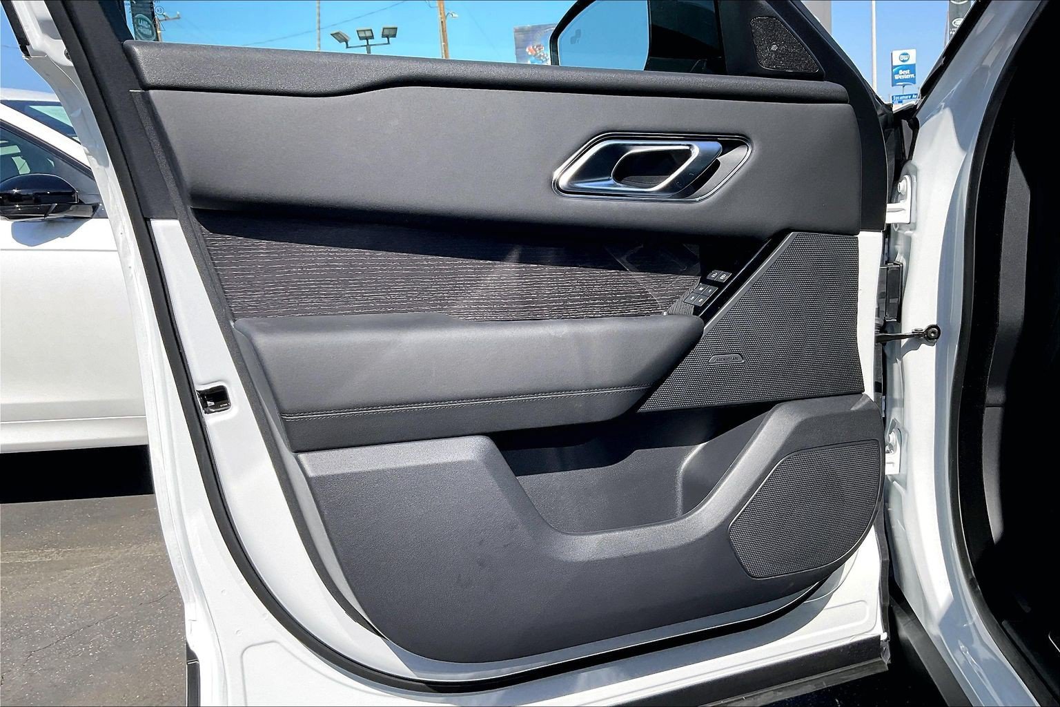 New 2026 Land Rover Range Rover Velar S AWD/4WD image 14