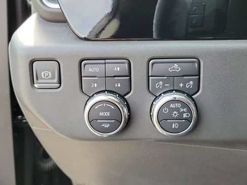 Used 2024 GMC Sierra 1500 Elevation w/ X31 Off-Road Package image 29