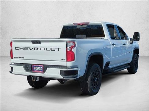 Used 2021 Chevrolet Silverado 2500 LTZ w/ LTZ Plus Package image 5