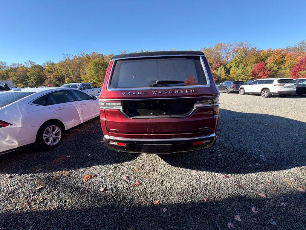 Used 2023 Jeep Grand Wagoneer Series III w/ HD Trailer Tow Package AWD/4WD image 6
