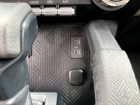 Used 2025 Toyota Tacoma SR5 RWD image 28