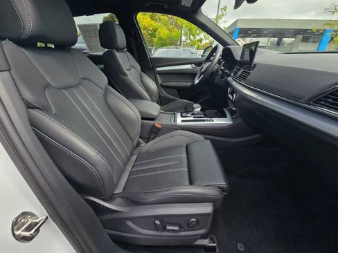 Used 2024 Audi Q5 2.0T Prestige image 11