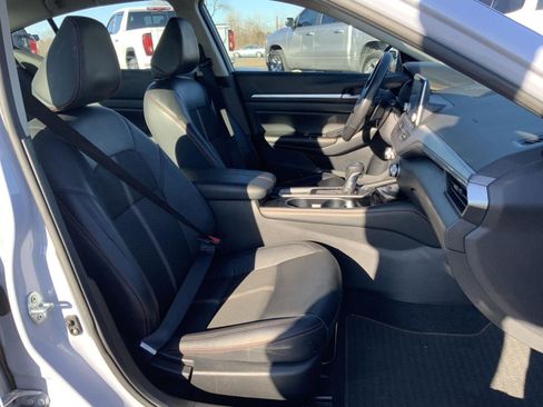 Used 2024 Nissan Altima 2.5 SR image 50