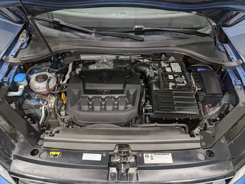 Used 2018 Volkswagen Tiguan S image 14
