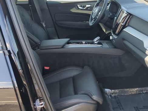 Certified 2025 Volvo XC60 B5 Ultra w/ Protection Package Premier AWD/4WD image 20