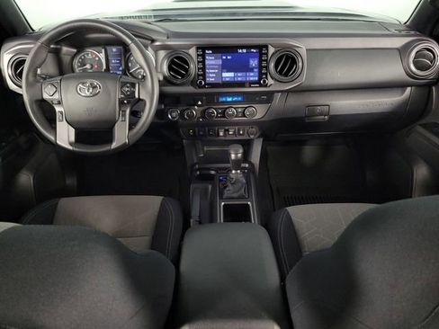 Used 2022 Toyota Tacoma TRD Sport w/ Technology Package AWD/4WD image 25