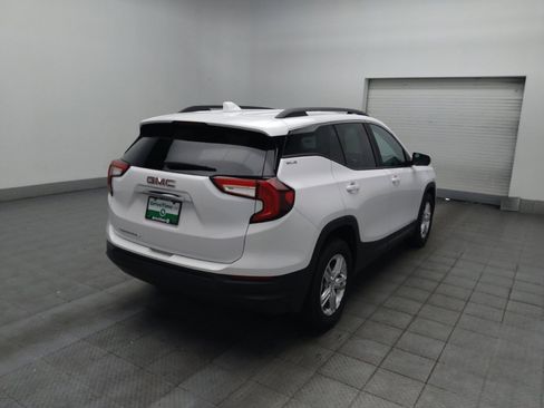 Used 2022 GMC Terrain SLE w/ Driver Convenience Package FWD image 9