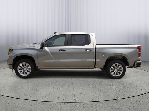 New 2026 Chevrolet Silverado 1500 Custom AWD/4WD image 4