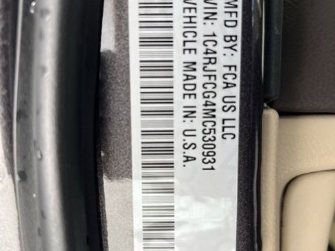 Used 2021 Jeep Grand Cherokee Overland image 25