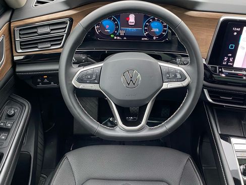 Certified 2024 Volkswagen Atlas SE AWD/4WD image 6