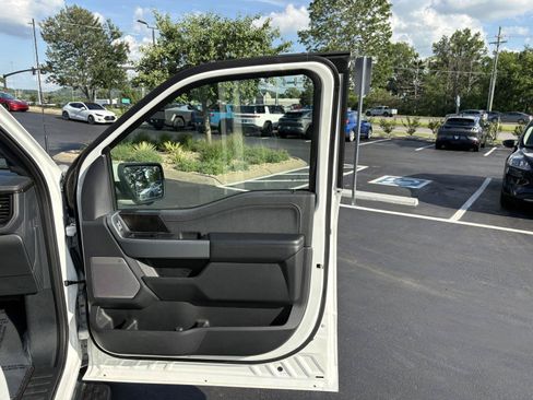 Used 2022 Ford F150 Lightning Lariat w/ Equipment Group 511A High AWD/4WD image 15