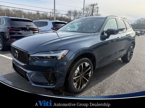 Used 2026 Volvo XC60 B5 Plus w/ Protection Package Premier image 4