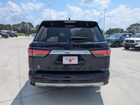 Used 2024 Toyota Sequoia Limited image 6