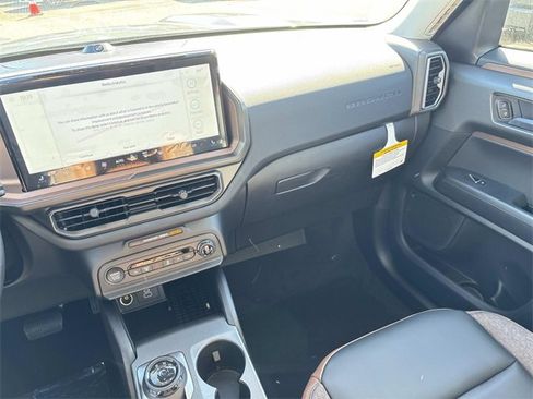 New 2025 Ford Bronco Sport Outer Banks w/ Outer Banks Tech Package+ image 15