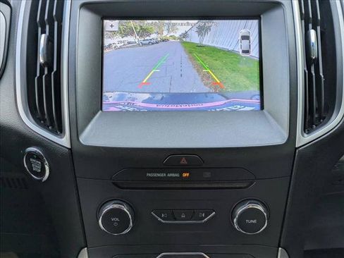 Used 2017 Ford Edge SEL w/ Equipment Group 201A AWD/4WD image 12