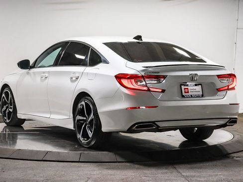 Used 2022 Honda Accord Sport image 2