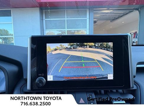 Used 2023 Toyota RAV4 XLE Premium AWD/4WD image 21