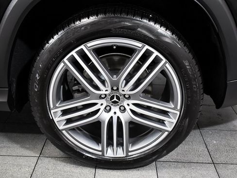 Used 2025 Mercedes-Benz GLS 450 GLS 450 image 8