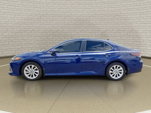 Used 2023 Toyota Camry LE w/ Protection Package (Q2) (TMS) FWD image 8