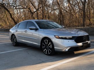 Used 2023 Honda Accord Touring video 2