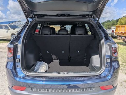 New 2026 Jeep Compass Latitude AWD/4WD image 12