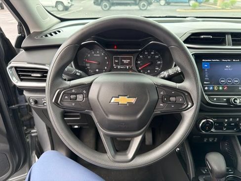 Used 2023 Chevrolet TrailBlazer LT w/ Convenience Package AWD/4WD image 20