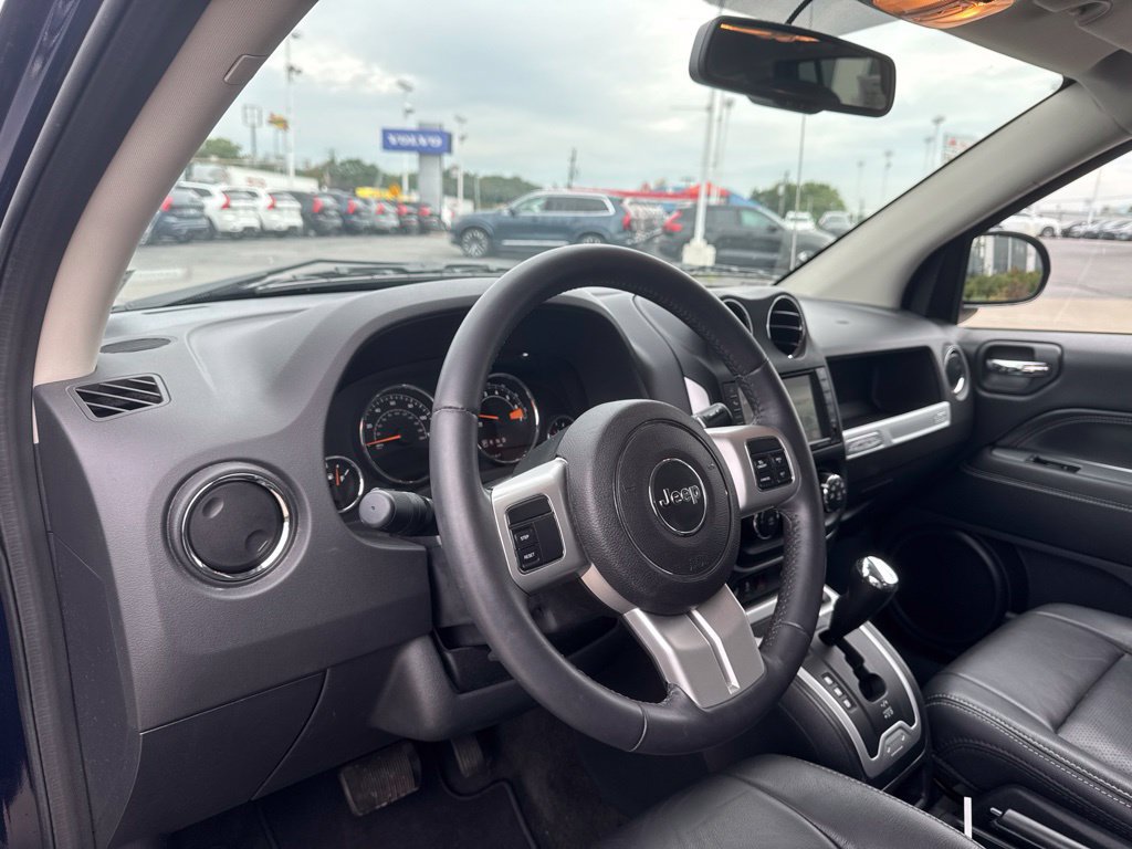 Used 2016 Jeep Compass High Altitude AWD/4WD image 10