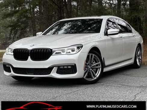 Used 2019 BMW 750i xDrive w/ M Sport Package image 1
