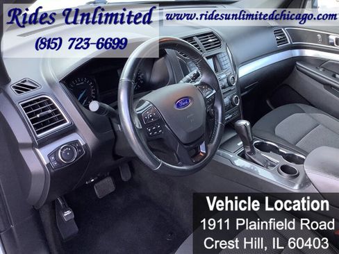Used 2017 Ford Explorer XLT FWD image 15