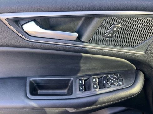 Certified 2022 Ford Edge SEL w/ Convenience Package image 11