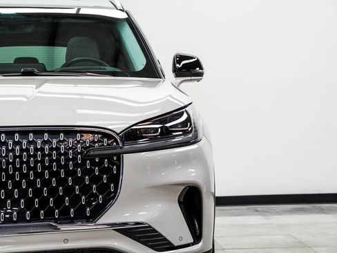 Used 2025 Lincoln Aviator Reserve w/ Equipment Group 201A image 4