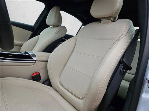 Certified 2025 Mercedes-Benz C 300 Sedan image 10