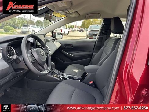 Used 2022 Toyota Corolla LE image 21