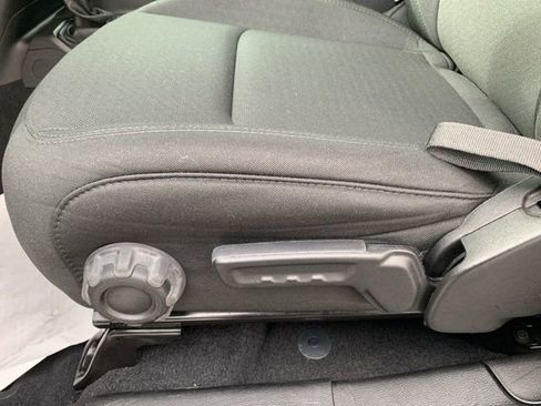 Used 2021 Jeep Wrangler Unlimited Sport image 27