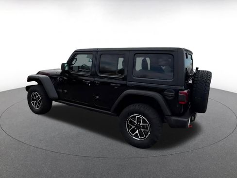 Used 2025 Jeep Wrangler Rubicon image 9