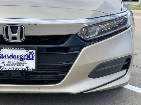 Used 2018 Honda Accord LX image 7