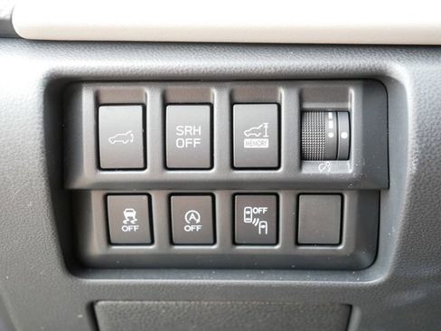Used 2023 Subaru Forester Limited AWD/4WD image 23