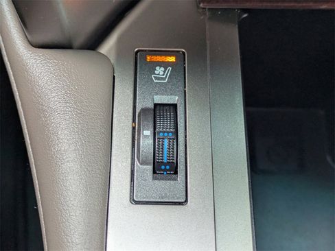 Used 2019 Lexus GX 460 Luxury image 24