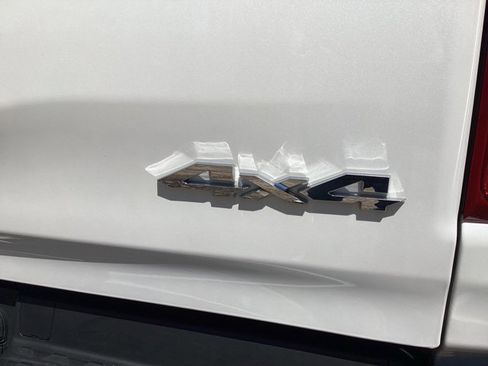 Used 2019 RAM 1500 Limited image 12