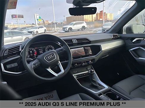 Used 2025 Audi Q3 2.0T Premium Plus w/ Premium Plus Package image 17
