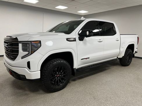 Used 2022 GMC Sierra 1500 AT4X image 6