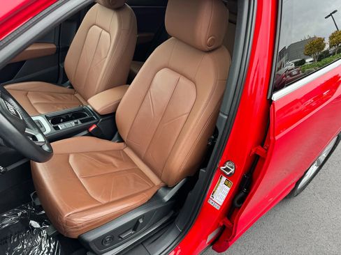 Used 2020 Audi Q3 2.0T Premium Plus w/ Premium Plus Package image 22